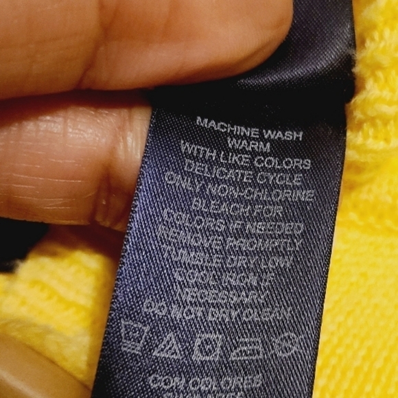 Liz Claiborne | Crazy Horse Yellow Hoodie Sweater (Size Medium Petite) - Picture 6 of 14
